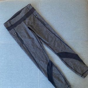 Lululemon yoga pants with zip pockets